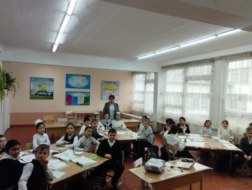 Открытый урок по математике на тему:"Внетабличное деление и умножение.Закрепление." Провела учитель начальных классов Солоницына Н.М